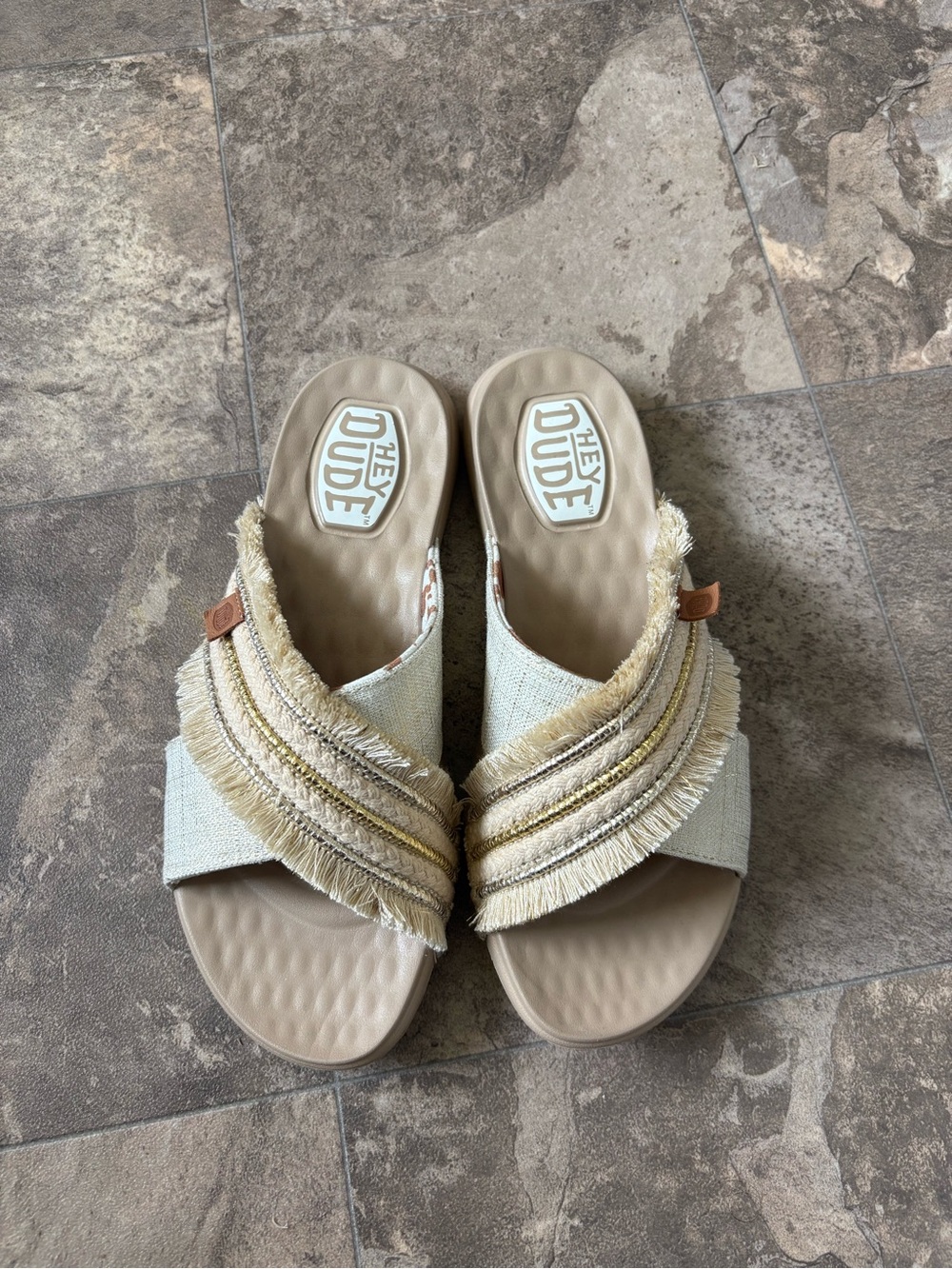 hey dude christi slide novelty fringe size 7